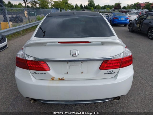 Honda Accord Touring 2015 1HGCR3F94FA800511 Image 17