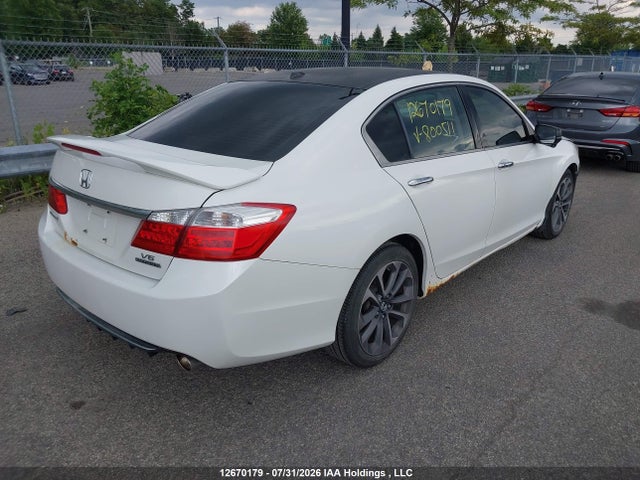 Honda Accord Touring 2015 1HGCR3F94FA800511 Image 4