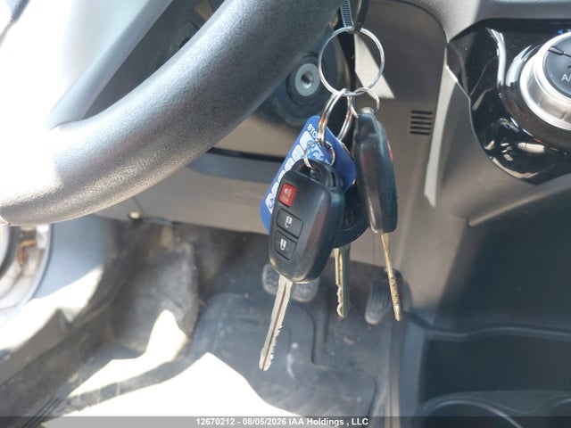 Продажа на аукционе авто 2017 Toyota Prius C, vin: JTDKDTB38H1593585, номер лота: 12670212