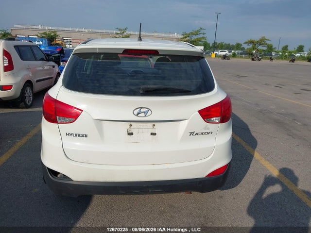 Продажа на аукционе авто 2011 Hyundai Tucson, vin: KM8JT3AC2BU142220, номер лота: 12670225