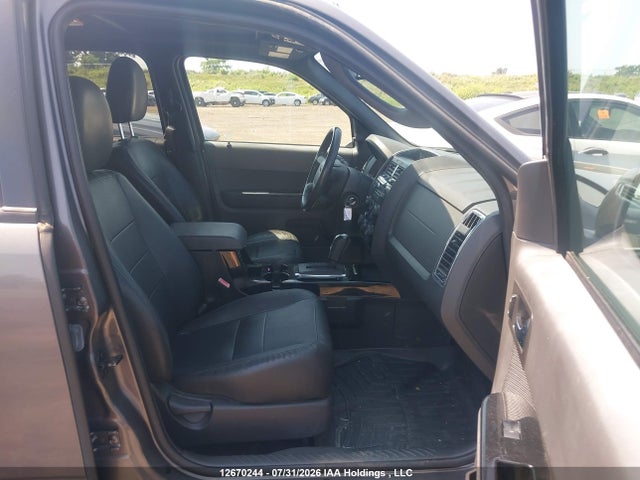 Продажа на аукционе авто 2011 Ford Escape Limited, vin: 1FMCU9EG6BKC66279, номер лота: 12670244