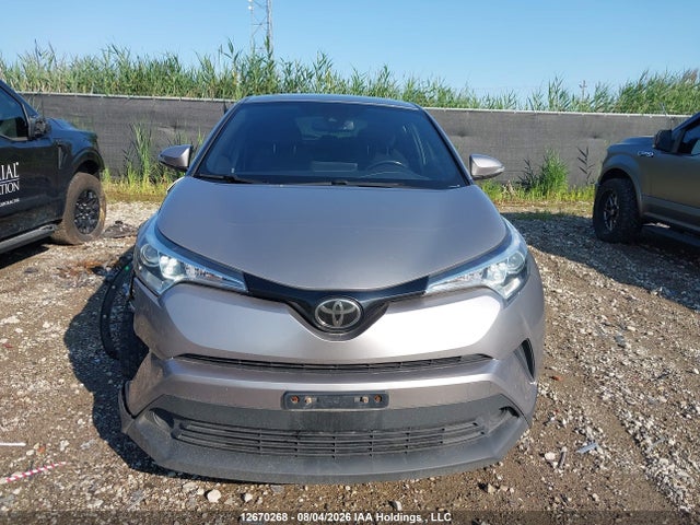 2018 Toyota C-hr Xle მანქანა იყიდება აუქციონზე, vin: NMTKHMBXXJR040859, აუქციონის ნომერი: 12670268