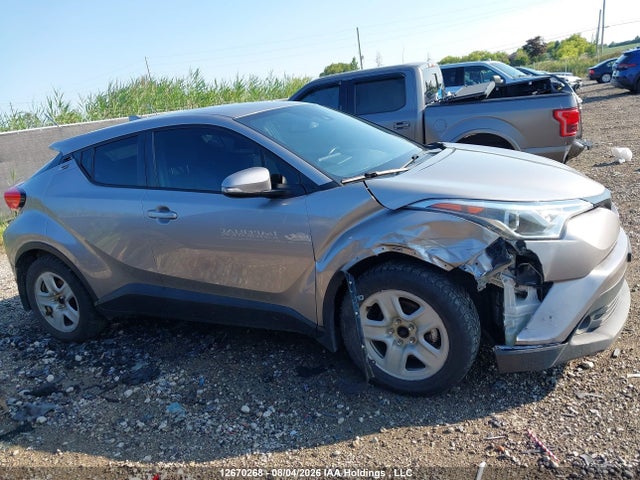 2018 Toyota C-hr Xle მანქანა იყიდება აუქციონზე, vin: NMTKHMBXXJR040859, აუქციონის ნომერი: 12670268