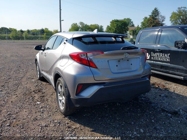 2018 Toyota C-hr Xle მანქანა იყიდება აუქციონზე, vin: NMTKHMBXXJR040859, აუქციონის ნომერი: 12670268