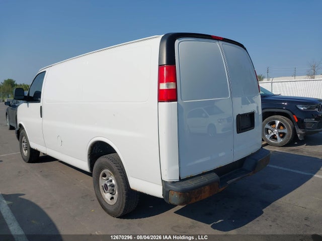 12670296 :رقم المزاد ، 1GTW7FCF4F1198061 vin ، 2015 Gmc Gmc مزاد بيع