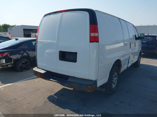 12670296 :رقم المزاد ، 1GTW7FCF4F1198061 vin ، 2015 Gmc Gmc مزاد بيع