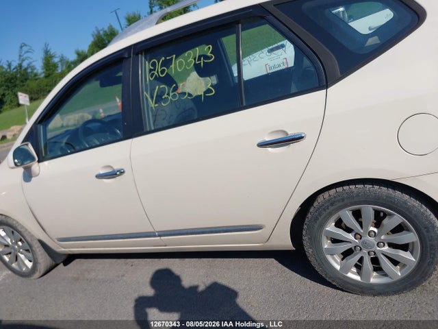 2011 Kia Rondo მანქანა იყიდება აუქციონზე, vin: KNAHH8C69B7365343, აუქციონის ნომერი: 12670343