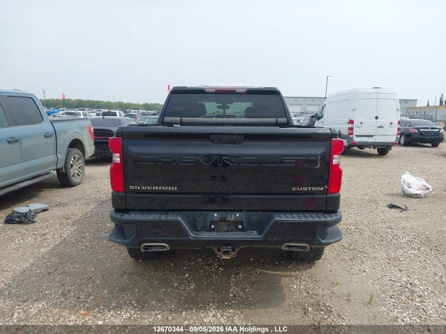 12670344 :رقم المزاد ، 1GCPYCEF9LZ273198 vin ، 2020 Chevrolet Silverado K1500 Trail Boss Custom مزاد بيع