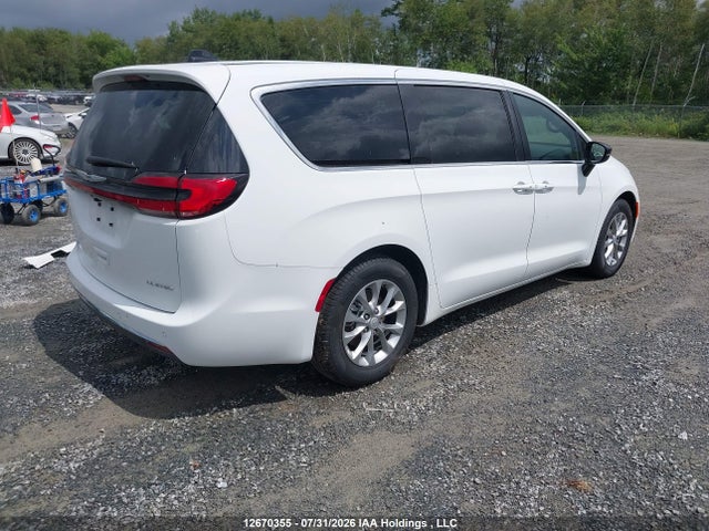 Chrysler Pacifica Limited 2026 2C4RC1GG0TR278995 Image 4