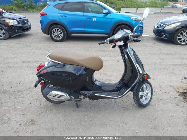 Aukcja sprzedaży 2017 Vespa Primavera 50 4v Ie, vin: ZAPC536B1H5102638, numer aukcji: 12670363