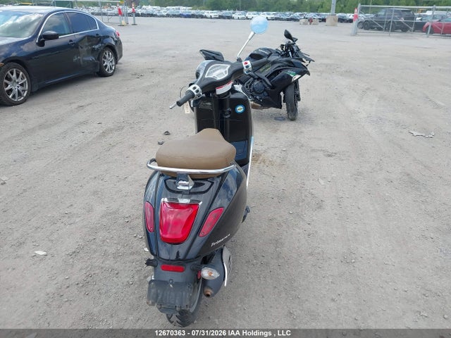 Aukcja sprzedaży 2017 Vespa Primavera 50 4v Ie, vin: ZAPC536B1H5102638, numer aukcji: 12670363