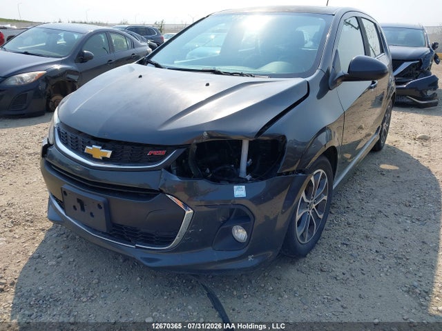 12670365 :رقم المزاد ، 1G1JD6SB0H4165179 vin ، 2017 Chevrolet Sonic Lt Auto مزاد بيع