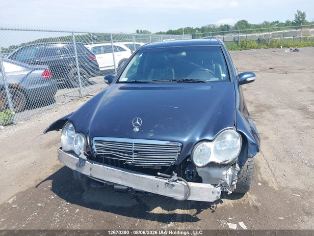 Продажа на аукционе авто 2005 Mercedes-benz C 240 4matic, vin: WDBRF81J75F642486, номер лота: 12670390