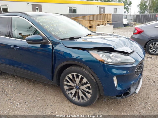 1FMCU9DZ7LUA88326 Ford Escape Titanium