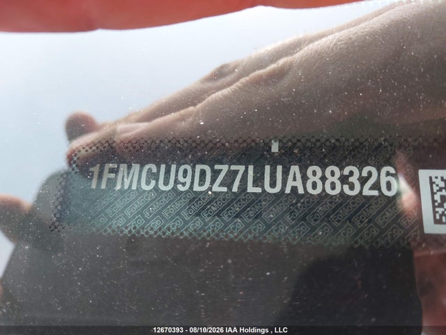 1FMCU9DZ7LUA88326 Ford Escape Titanium