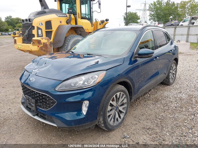 1FMCU9DZ7LUA88326 Ford Escape Titanium
