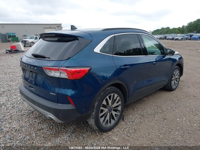 1FMCU9DZ7LUA88326 Ford Escape Titanium