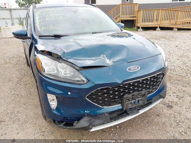 1FMCU9DZ7LUA88326 Ford Escape Titanium