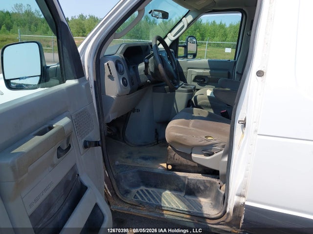 12670398 :رقم المزاد ، 1FTNE2EL6BDB10701 vin ، 2011 Ford E-250 Commercial مزاد بيع