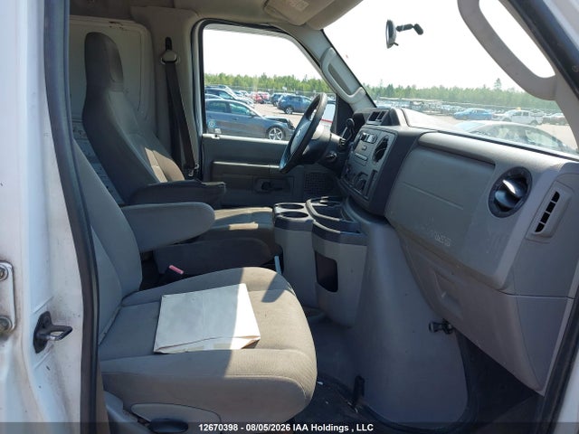 12670398 :رقم المزاد ، 1FTNE2EL6BDB10701 vin ، 2011 Ford E-250 Commercial مزاد بيع