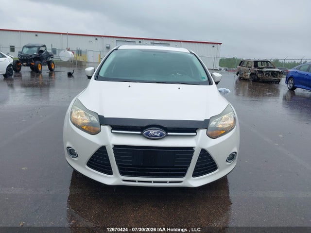 12670424 :رقم المزاد ، 1FADP3N25DL191501 vin ، 2013 Ford Focus Titanium مزاد بيع