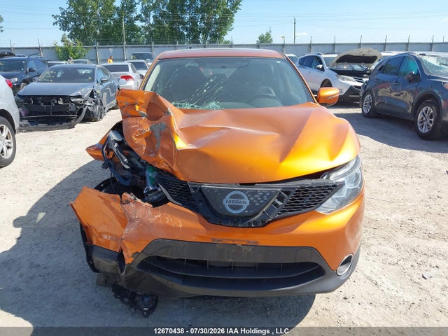 JN1BJ1CP4JW155043 Nissan QASHQAI