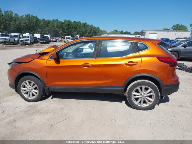 JN1BJ1CP4JW155043 Nissan QASHQAI