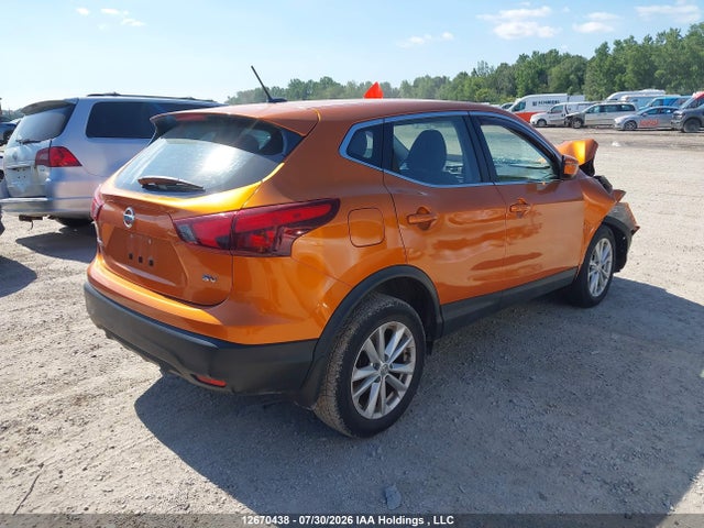 JN1BJ1CP4JW155043 Nissan QASHQAI