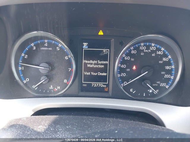 Toyota RAV4 LE 2018 2T3ZFREV2JW504173 Image 7