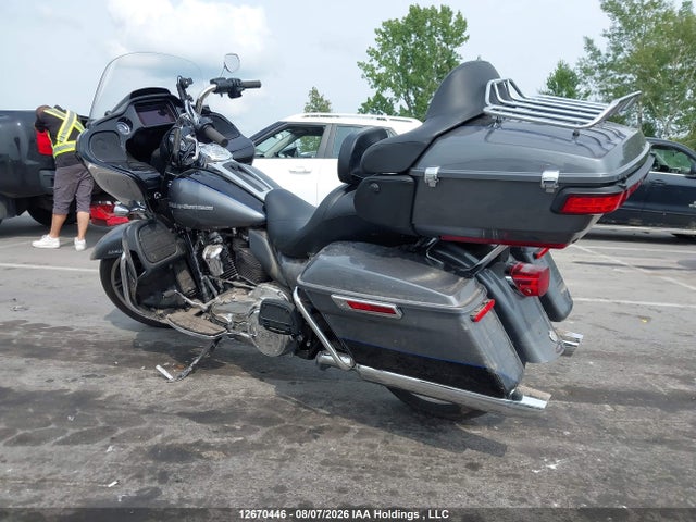 Harley-Davidson FLTRK 2022 5HD1KZF36NB640737 Image 3