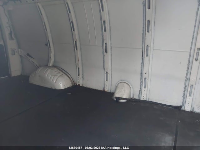 12670457 :رقم المزاد ، 1GTW7BFF2H1102161 vin ، 2017 Gmc Savana مزاد بيع