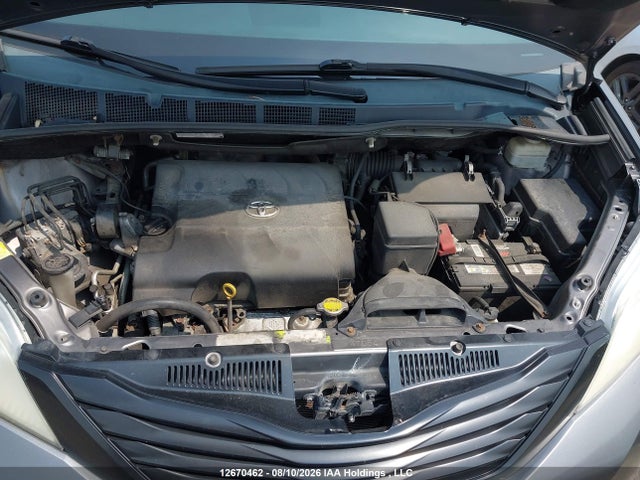 5TDZK3DCXES445003 Toyota Sienna 7 Passenger