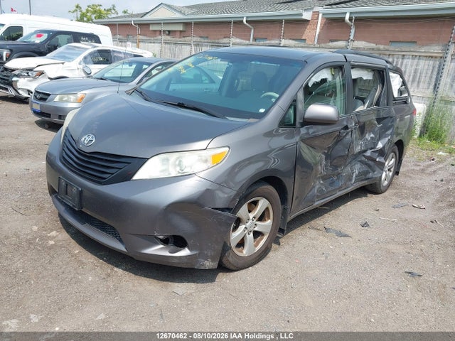 5TDZK3DCXES445003 Toyota Sienna 7 Passenger