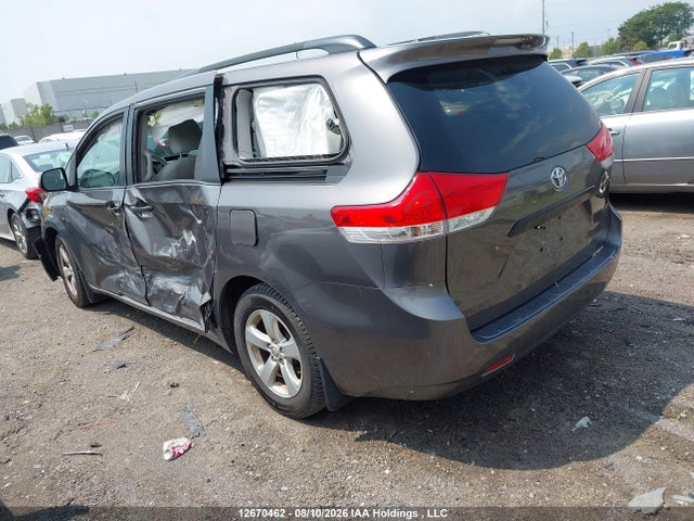 5TDZK3DCXES445003 Toyota Sienna 7 Passenger