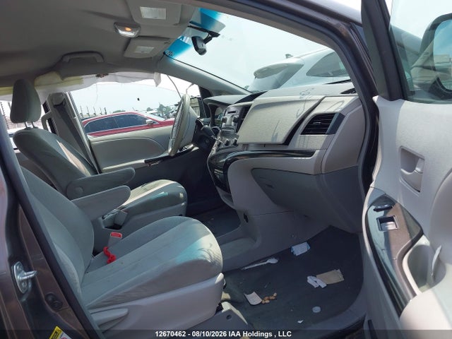 5TDZK3DCXES445003 Toyota Sienna 7 Passenger