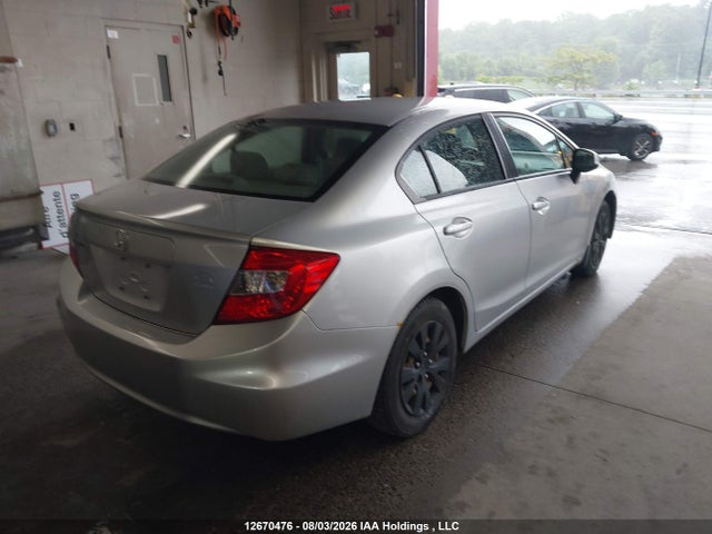 Продажа на аукционе авто 2012 Honda Civic Lx, vin: 2HGFB2F46CH117576, номер лота: 12670476