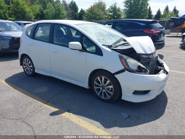 12662044 :رقم المزاد ، LUCGE8H76D3008927 vin ، 2013 Honda Fit Sport مزاد بيع