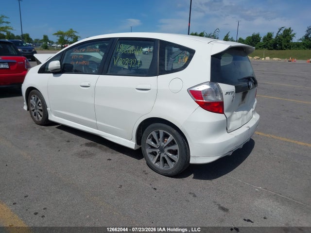 12662044 :رقم المزاد ، LUCGE8H76D3008927 vin ، 2013 Honda Fit Sport مزاد بيع