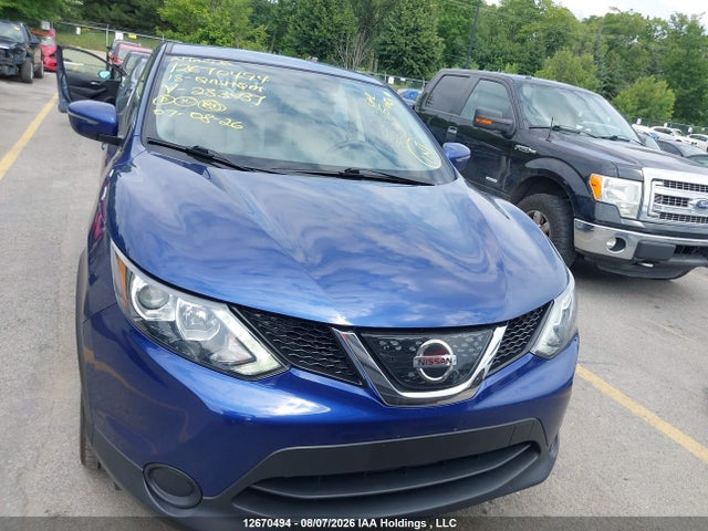 JN1BJ1CR0JW283037 Nissan QASHQAI