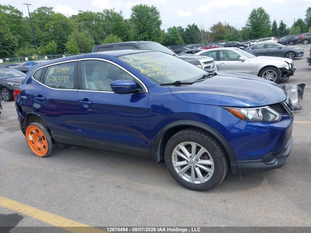 JN1BJ1CR0JW283037 Nissan QASHQAI