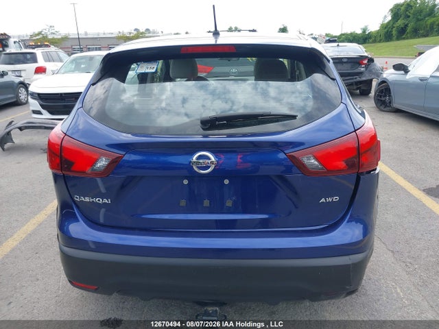 JN1BJ1CR0JW283037 Nissan QASHQAI