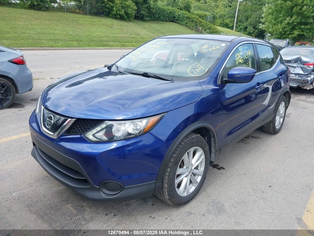 JN1BJ1CR0JW283037 Nissan QASHQAI