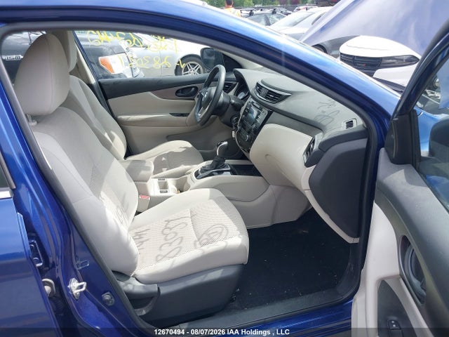JN1BJ1CR0JW283037 Nissan QASHQAI