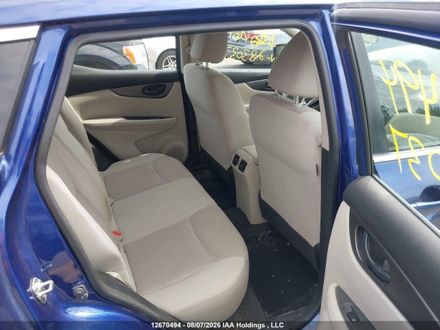 JN1BJ1CR0JW283037 Nissan QASHQAI