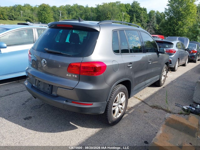 Volkswagen Tiguan 2015 WVGHV7AX7FW512493 Image 4