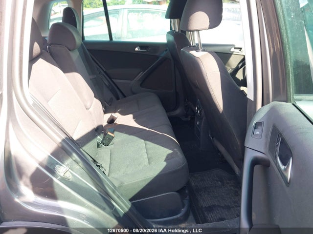 Volkswagen Tiguan 2015 WVGHV7AX7FW512493 Image 8