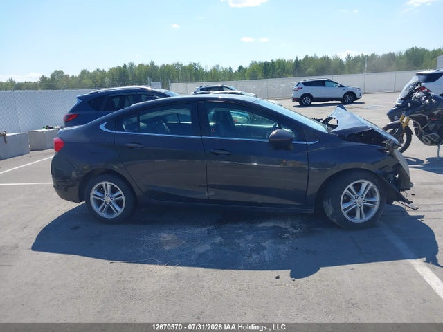 2017 Chevrolet Cruze Lt მანქანა იყიდება აუქციონზე, vin: 1G1BE5SM9H7238254, აუქციონის ნომერი: 12670570