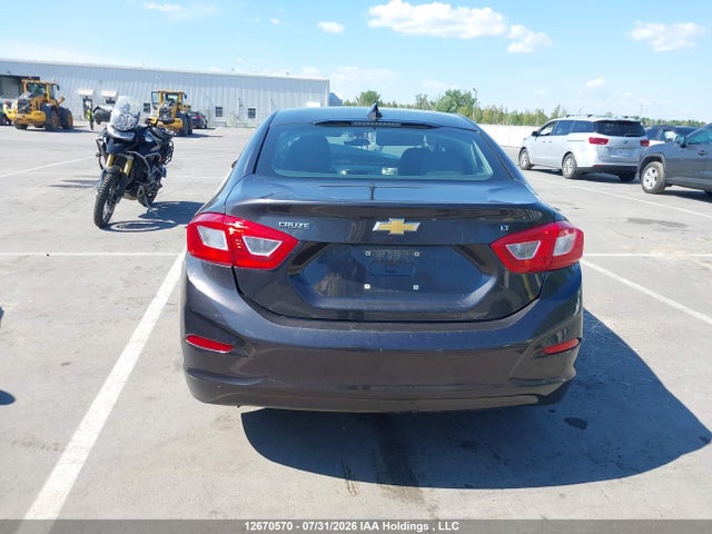 2017 Chevrolet Cruze Lt მანქანა იყიდება აუქციონზე, vin: 1G1BE5SM9H7238254, აუქციონის ნომერი: 12670570