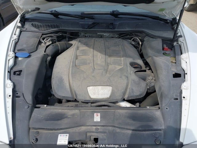 12670571 :رقم المزاد ، WP1AF2A26DLA41587 vin ، 2013 Porsche Cayenne مزاد بيع