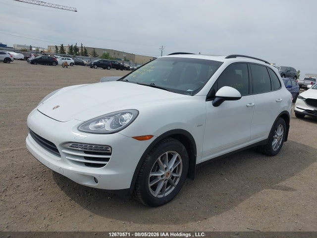 12670571 :رقم المزاد ، WP1AF2A26DLA41587 vin ، 2013 Porsche Cayenne مزاد بيع